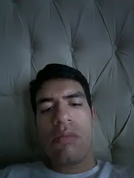 Snapshot of FernanHot69 chatting on June 21, 1:08 am FernanHot69 online show from June 21, 1:08 am