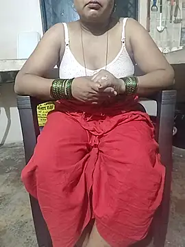 Snapshot of Bhabhiannuxxx chatting on August 7, 5:04 pm Bhabhiannuxxx online show from August 7, 5:04 pm