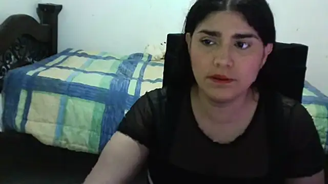 Snapshot of CarolinaMoretti chatting on July 27, 1:23 am CarolinaMoretti online show from July 27, 1:23 am