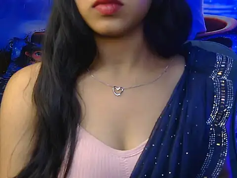 Snapshot of Ruchi-19 chatting on July 18, 4:33 pm Ruchi-19 online show from July 18, 4:33 pm