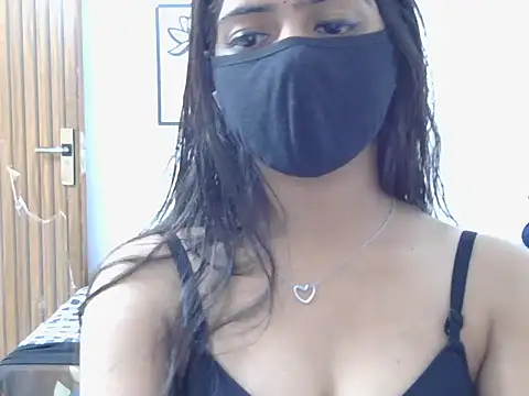 Snapshot of Ruchi-19 chatting on August 4, 12:08 pm Ruchi-19 online show from August 4, 12:08 pm