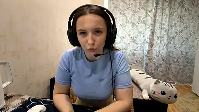 Snapshot of DivingSlab chatting on June 19, 10:41 am DivingSlab online show from June 19, 10:41 am