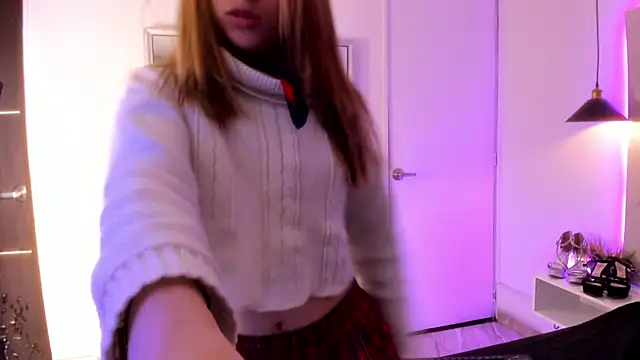 Snapshot of Sally_candy_ chatting on July 14, 10:21 am Sally candy online show from July 14, 10:21 am