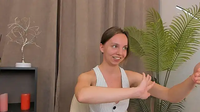 Snapshot of JenPerney chatting on June 21, 4:20 pm JenPerney online show from June 21, 4:20 pm