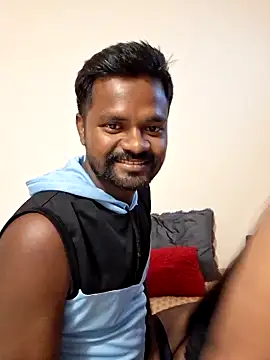 Snapshot of Garima_GILU chatting on June 19, 6:01 pm Garima GILU online show from June 19, 6:01 pm