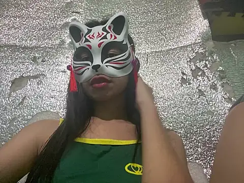 Snapshot of Juiceejeii chatting on June 21, 1:24 pm Juiceejeii online show from June 21, 1:24 pm