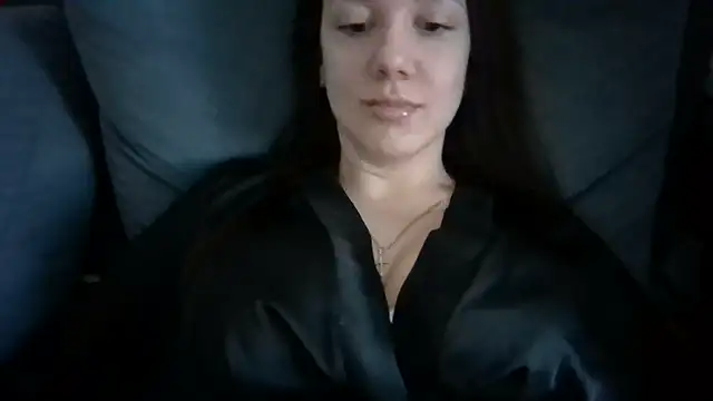 Snapshot of Nivella chatting on June 23, 9:18 am Nivella online show from June 23, 9:18 am
