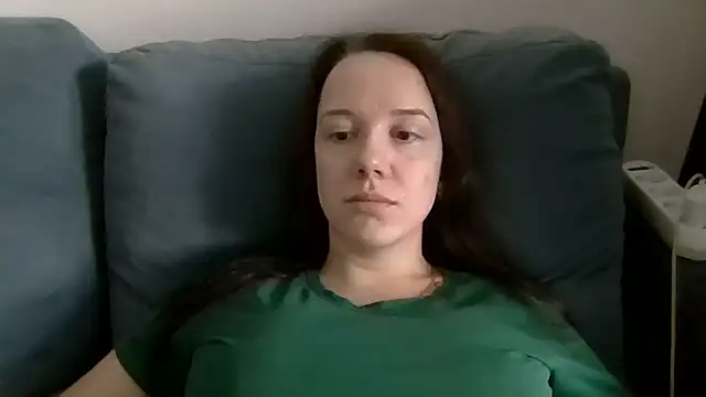 Snapshot of Nivella chatting on June 28, 10:21 am Nivella online show from June 28, 10:21 am