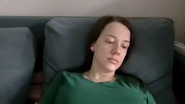 Snapshot of Nivella chatting on June 29, 10:37 am Nivella online show from June 29, 10:37 am
