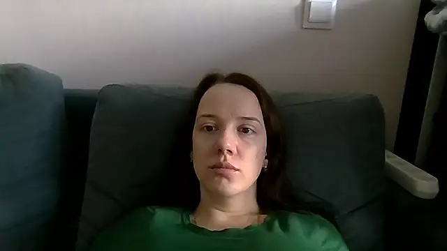 Snapshot of Nivella chatting on July 4, 8:31 am Nivella online show from July 4, 8:31 am