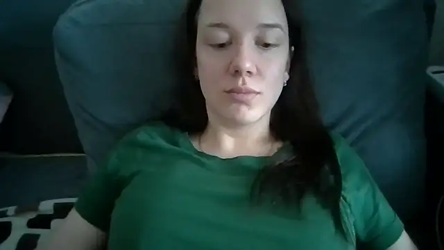 Snapshot of Nivella chatting on July 5, 10:11 am Nivella online show from July 5, 10:11 am