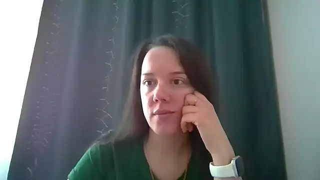 Snapshot of Nivella chatting on July 11, 1:14 pm Nivella online show from July 11, 1:14 pm