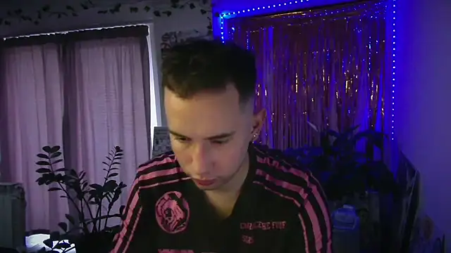 Moon boyy online show from June 24, 5:56 pm