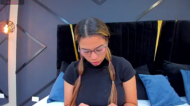 esther xo online show from July 1, 4:36 am