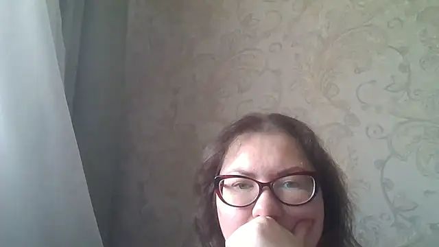 Snapshot of Niretta chatting on July 11, 9:01 am Niretta online show from July 11, 9:01 am