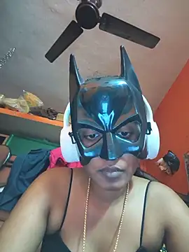 Snapshot of Desi_pondati chatting on June 29, 5:35 pm Desi pondati online show from June 29, 5:35 pm