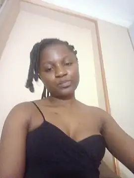 Snapshot of Darkskingir chatting on June 21, 10:23 pm Darkskingir online show from June 21, 10:23 pm
