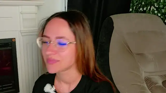 Snapshot of Nicole_Bliss chatting on July 7, 6:47 am Nicole Bliss online show from July 7, 6:47 am