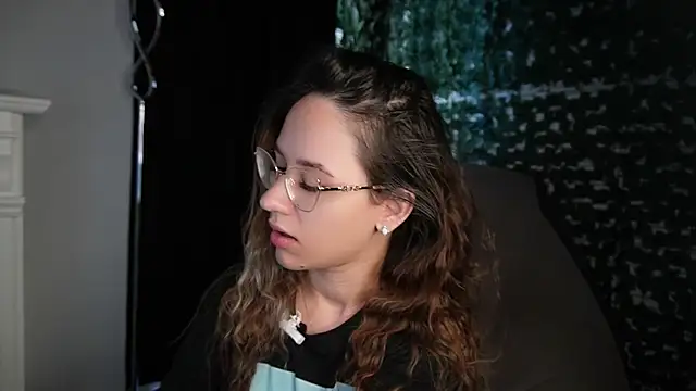 Snapshot of Nicole_Bliss chatting on July 31, 5:18 am Nicole Bliss online show from July 31, 5:18 am
