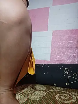 Snapshot of sena-cute chatting on July 20, 1:53 am sena-cute online show from July 20, 1:53 am