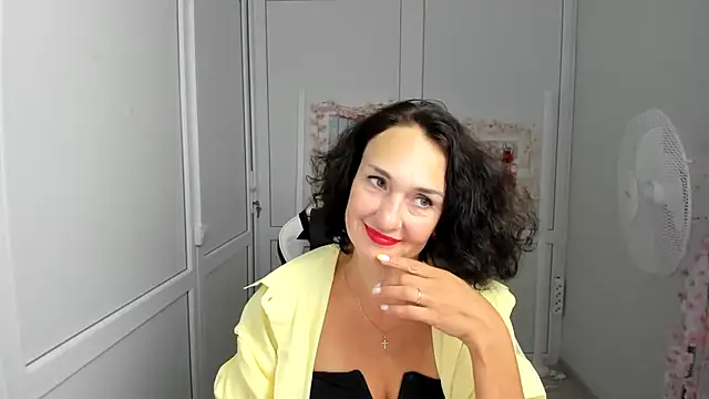 Snapshot of OliviaKateee chatting on July 1, 12:07 pm OliviaKateee online show from July 1, 12:07 pm