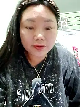 Snapshot of trangmy-love chatting on June 22, 10:12 am trangmy-love online show from June 22, 10:12 am