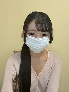 Snapshot of risa_____ chatting on June 29, 10:10 am risa online show from June 29, 10:10 am