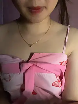 Snapshot of Dain18 chatting on June 23, 5:49 am Dain18 online show from June 23, 5:49 am