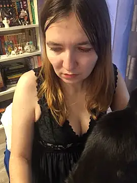 Lazy Lovely online show from June 28, 1:06 pm