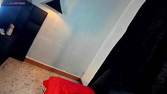 love amor  online show from April 21, 10:34 pm