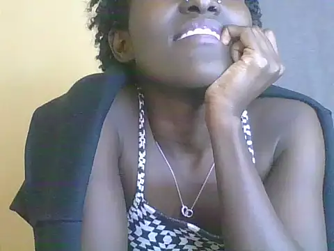 Snapshot of Keilay chatting on July 10, 9:01 am Keilay online show from July 10, 9:01 am