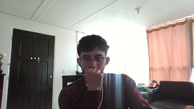 Snapshot of Nubmaster999 chatting on July 15, 4:56 pm Nubmaster999 online show from July 15, 4:56 pm