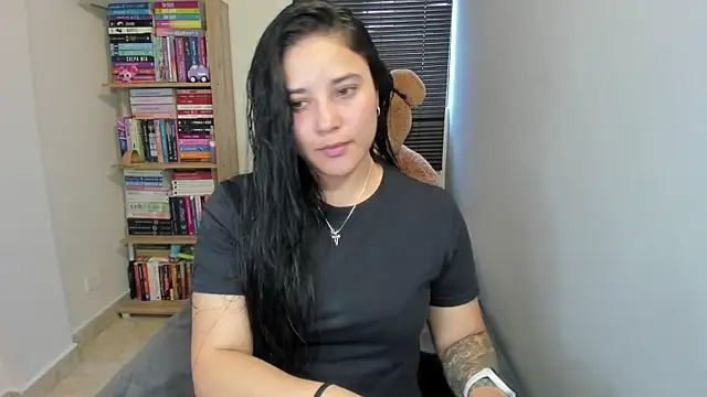 Snapshot of foxwen chatting on July 13, 10:23 pm foxwen online show from July 13, 10:23 pm