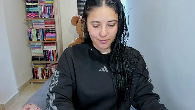 Snapshot of foxwen chatting on July 24, 3:32 pm foxwen online show from July 24, 3:32 pm