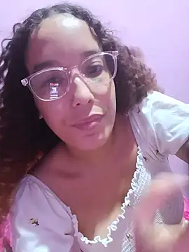 nickyfantasy26 online show from June 24, 12:42 am