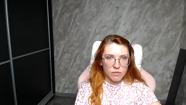 Reginasmilee online show from March 2, 2:14 am