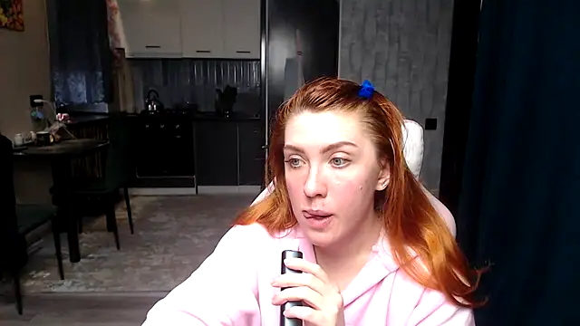 Reginasmilee online show from April 11, 11:36 am