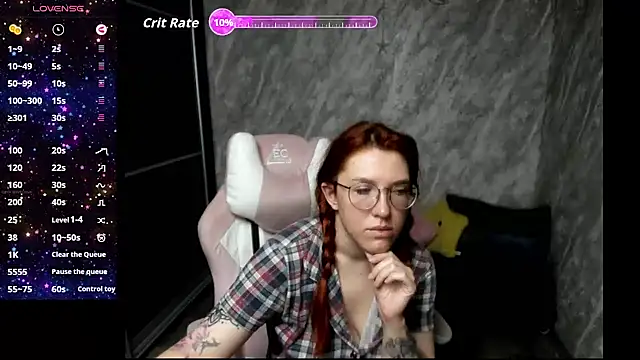 Snapshot of Reginasmilee chatting on May 18, 11:43 pm Reginasmilee online show from May 18, 11:43 pm