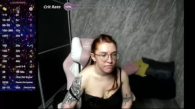 Snapshot of Reginasmilee chatting on May 25, 1:44 am Reginasmilee online show from May 25, 1:44 am