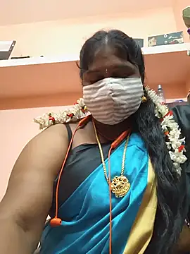 Snapshot of yalini1431 chatting on August 8, 5:15 pm yalini1431 online show from August 8, 5:15 pm