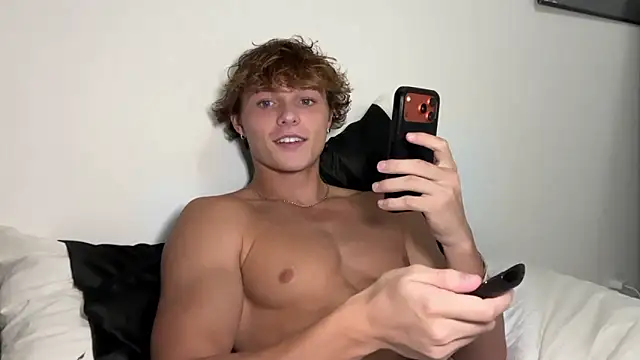Snapshot of JackedVander chatting on July 4, 2:29 am JackedVander online show from July 4, 2:29 am