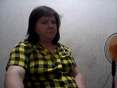 Snapshot of HannahAna39 chatting on July 6, 12:02 pm HannahAna39 online show from July 6, 12:02 pm
