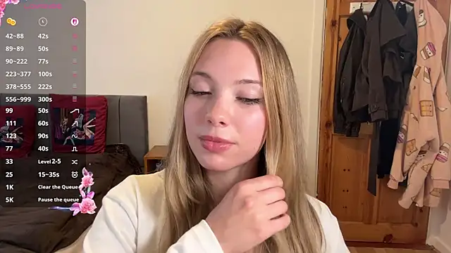 dewlullaby online show from August 2, 5:44 pm