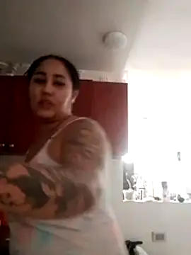 Snapshot of Valentina_Tilly chatting on July 15, 3:17 pm Valentina Tilly online show from July 15, 3:17 pm