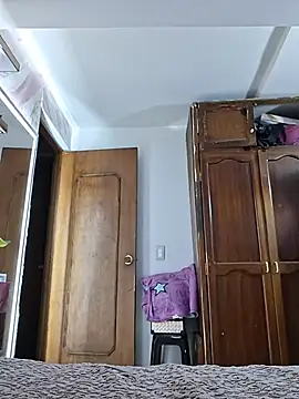 Snapshot of Valentina_Tilly chatting on August 8, 3:47 pm Valentina Tilly online show from August 8, 3:47 pm