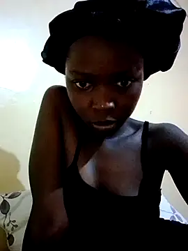 Snapshot of Veenrosa chatting on June 23, 1:31 pm Veenrosa online show from June 23, 1:31 pm