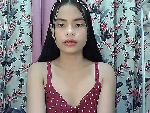 Snapshot of urprettyjane4u chatting on July 29, 11:14 pm urprettyjane4u online show from July 29, 11:14 pm