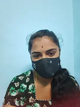 Snapshot of Megavarthinii chatting on July 5, 4:30 am Megavarthinii online show from July 5, 4:30 am
