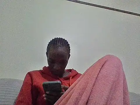 Snapshot of Savannah_Leex chatting on July 31, 10:09 pm Savannah Leex online show from July 31, 10:09 pm