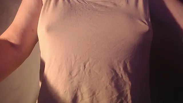 Snapshot of sexynipl chatting on July 17, 12:50 am sexynipl online show from July 17, 12:50 am